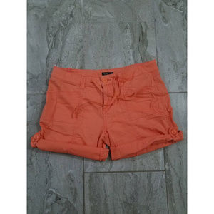 LIKE NEW - SALMON ROLL-UP HEM SHORTS - SZ 8